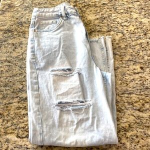 Refuge 90’s wide light wash wide jeans size 5